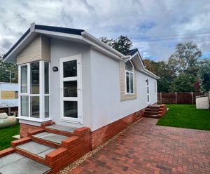 Photo 1- click for photo gallery